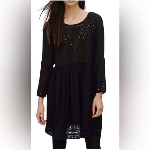 Wilfred Dresses & Skirts - Wilfred Black 3/4 Length Sleeve Eyelet Dress Size XXS